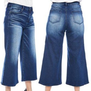 WOMEN'S CROPPED-LEG JEANS